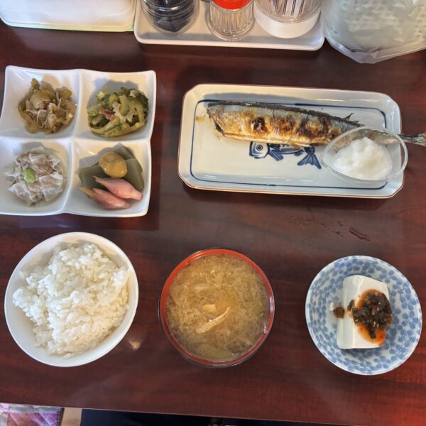 キッチンおばちゃん_0927_さんま焼定食