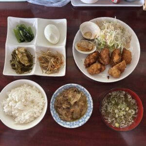 おばちゃん_唐揚げ定食_1010